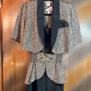 𝅺VINTAGE 90’s black & leopard 2 piece dress with peplum 126 38” chest 28” waist